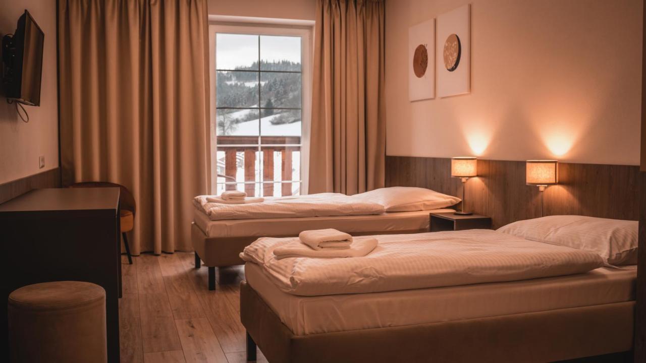 Wellness Penzion Smerdzonka - Kupele Pieniny Cerveny Klastor Exterior photo